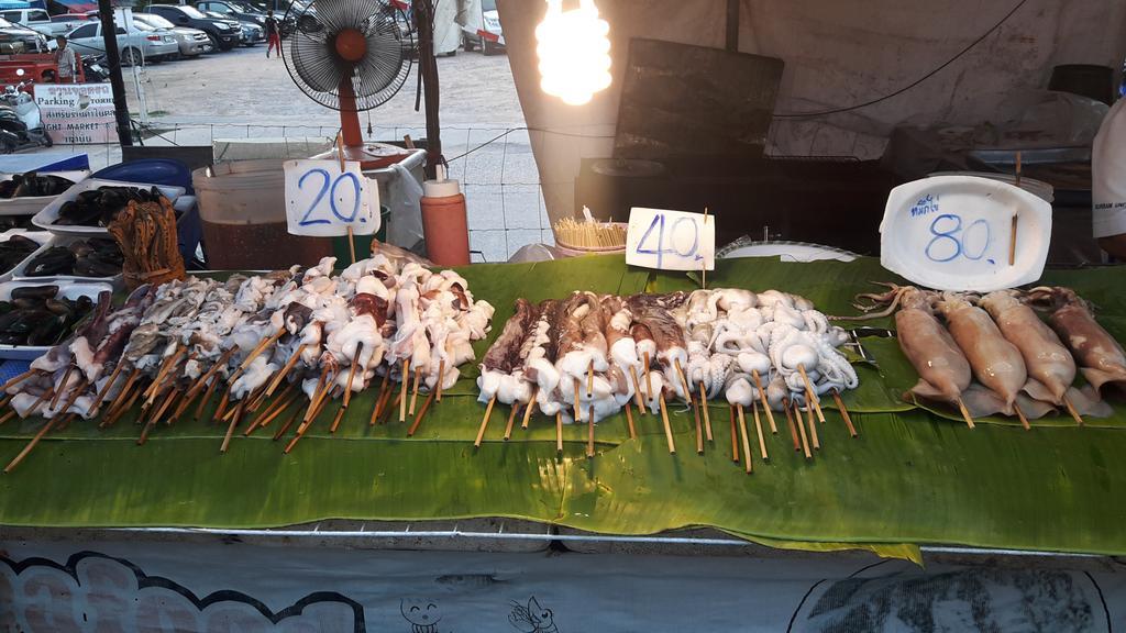 Casanova Inn Pattaya Zewnętrze zdjęcie