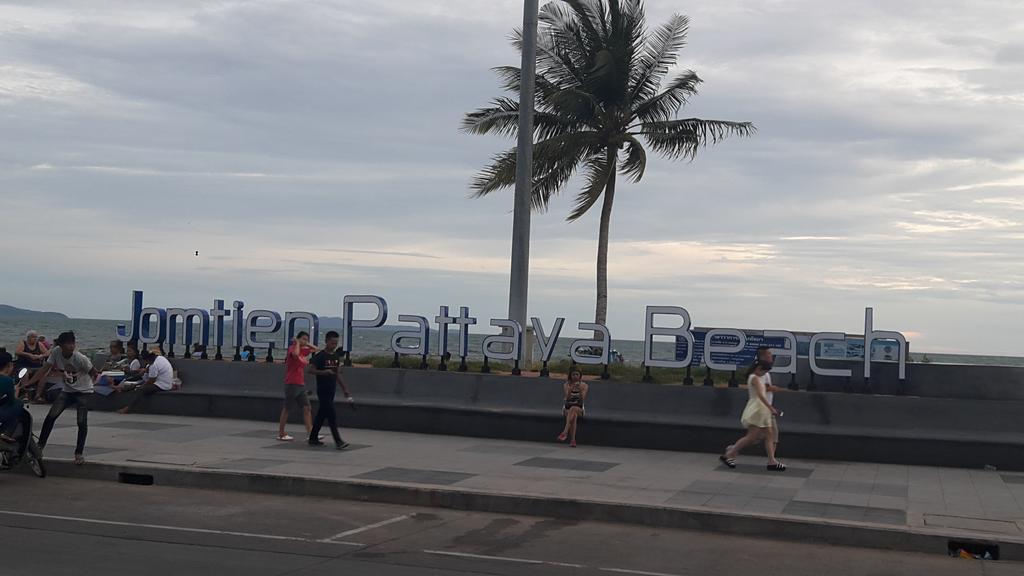 Casanova Inn Pattaya Zewnętrze zdjęcie
